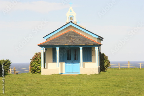 Ermita de La Regalina, acantilados y playa de Cadavedo Asturias.