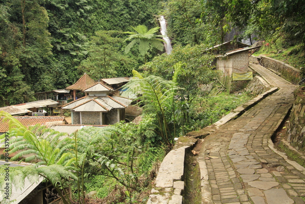 the cigame waterfall on the slopes of Mount Halimun Salak has its own characteristics, namely a cascading waterfall the cigame waterfall on the slopes of Mount Halimun Salak has its own characteristics, namely a cascading waterfall