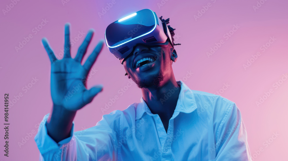The Smiling Virtual Reality Gamer The Smiling Virtual Reality Gamer