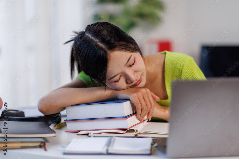 Young woman working on laptop having headache. Bored workaholic female accountant employee with headache and stress. Business asian woman with migraine, stress relief, chronic pain
Young woman working on laptop having headache. Bored workaholic female accountant employee with headache and stress. Business asian woman with migraine, stress relief, chronic pain