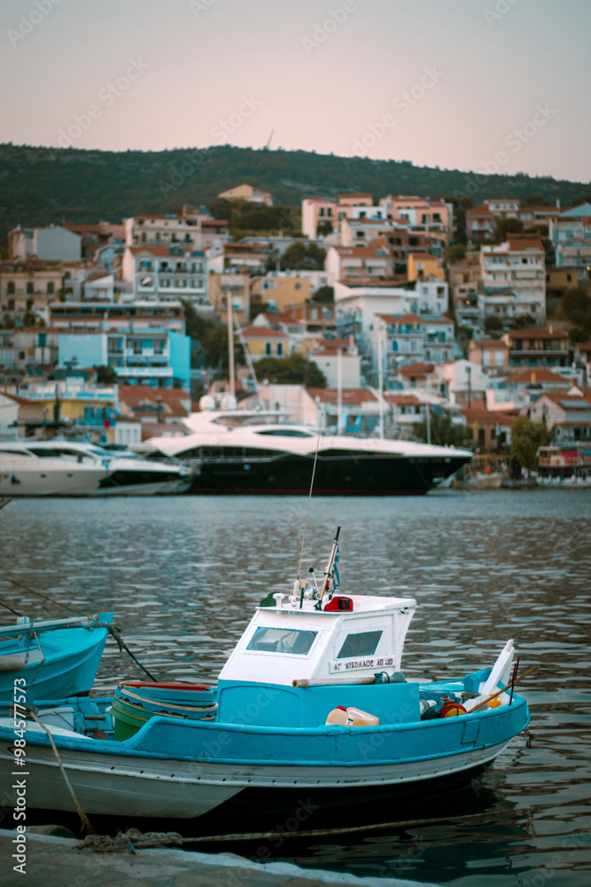 Obraz premium Boats in the harbour of Samos Island, Greece