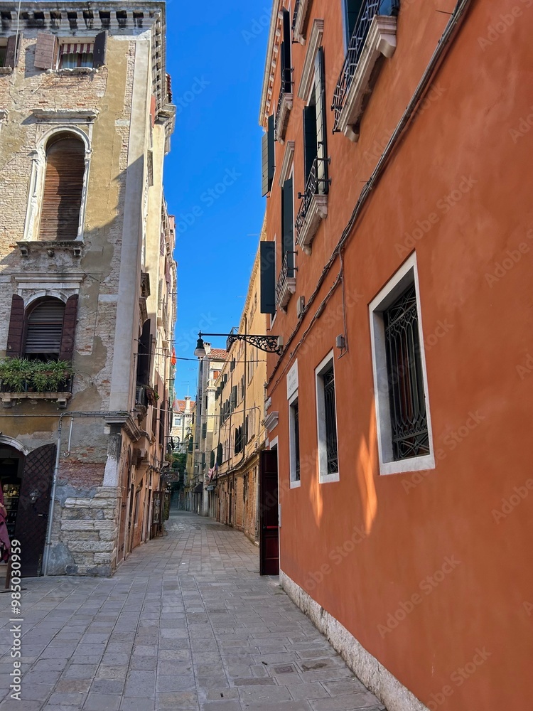 Fototapeta premium Italy narrow street 