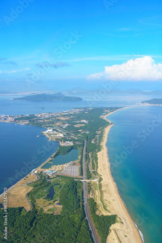 海を隔てる巨大な砂州　福岡県・海の中道