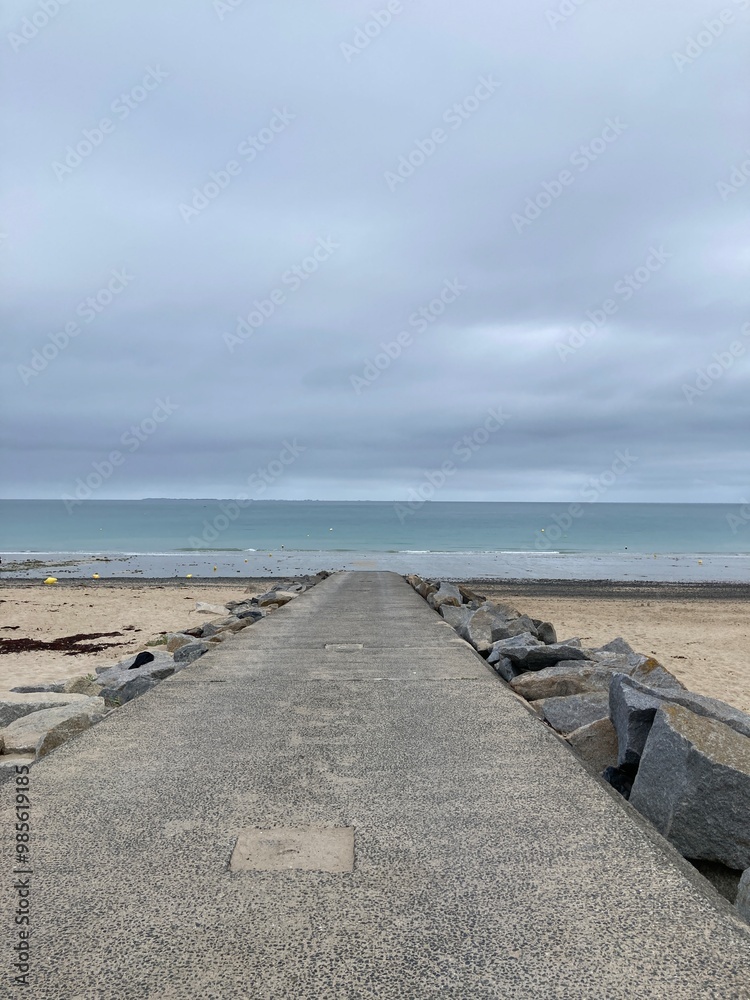 Vue sur la mer à Granville dans le Cotentin en France - Europe Vue sur la mer à Granville dans le Cotentin en France - Europe