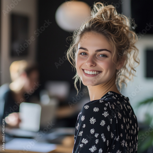 offiece, woman photo
