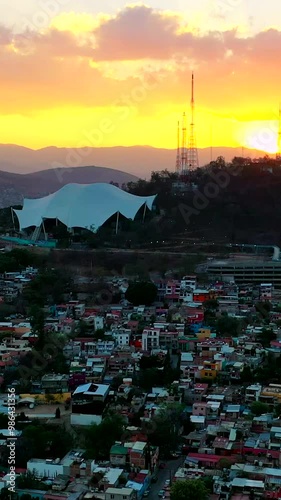 Paisaje Mexicano, Oaxaca atardecer toma aérea vertical