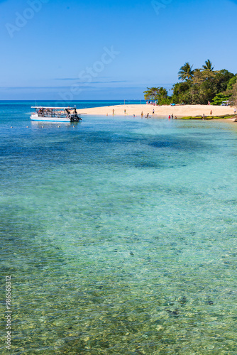 Obraz na płótnie Green Island in Queensland, Australia w salonie