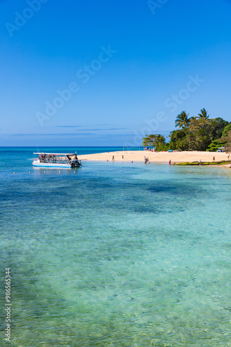 Obraz na płótnie Green Island in Queensland, Australia w salonie