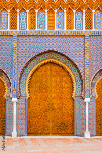 Obraz na płótnie Fes, Morocco. Bab el-Makhzen gate, the Royal Palace in the historical city of Fez. w salonie