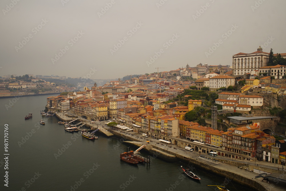 Fototapeta premium View of the old town of Porto, taken from Vila Nova de Gaia, Portugal.