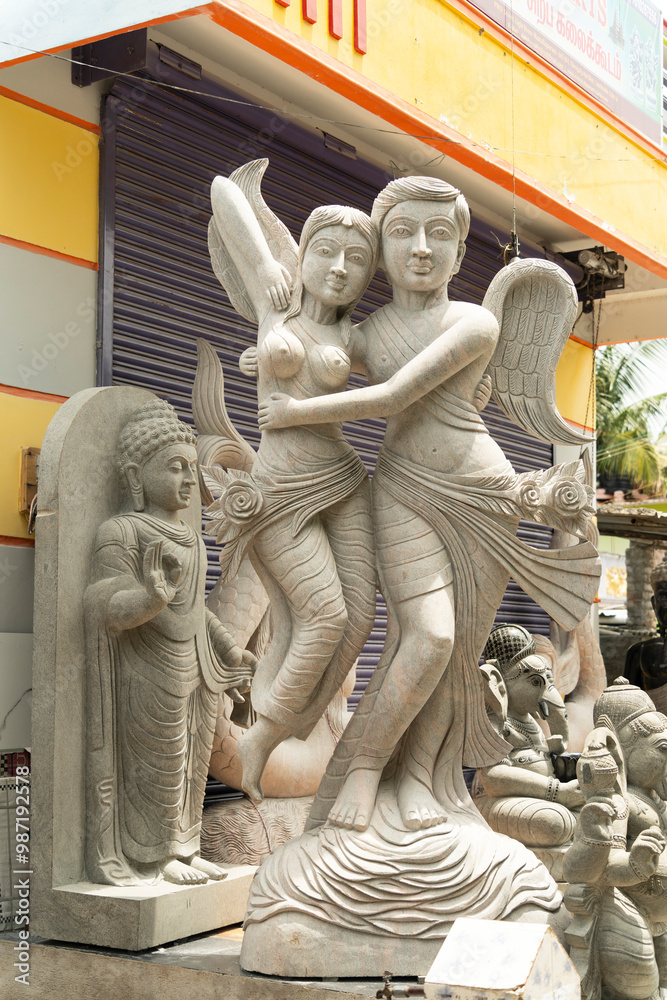 Fototapeta premium Statue d' anges, sculpté à Mahabalipuram sud de l'inde