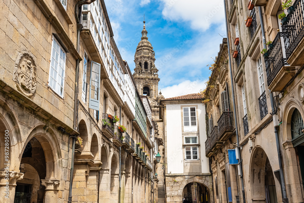 Obraz premium Arcades in the medieval buildings surrounding the cathedral of Santiago de Compostela, Galicia.
