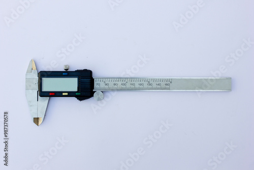 фотографія In general, digital calipers are considered the most accurate ones