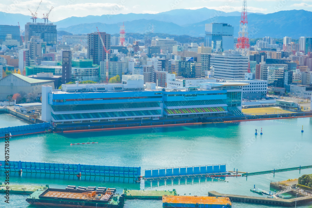 博多の川とビル