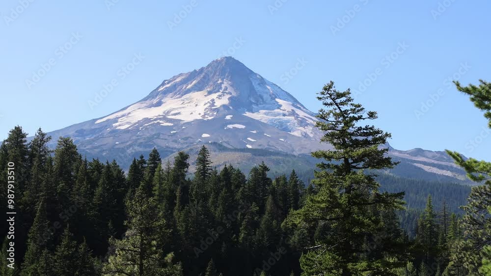 Mount Hood in Oregon in the Fall Mount Hood in Oregon in the Fall