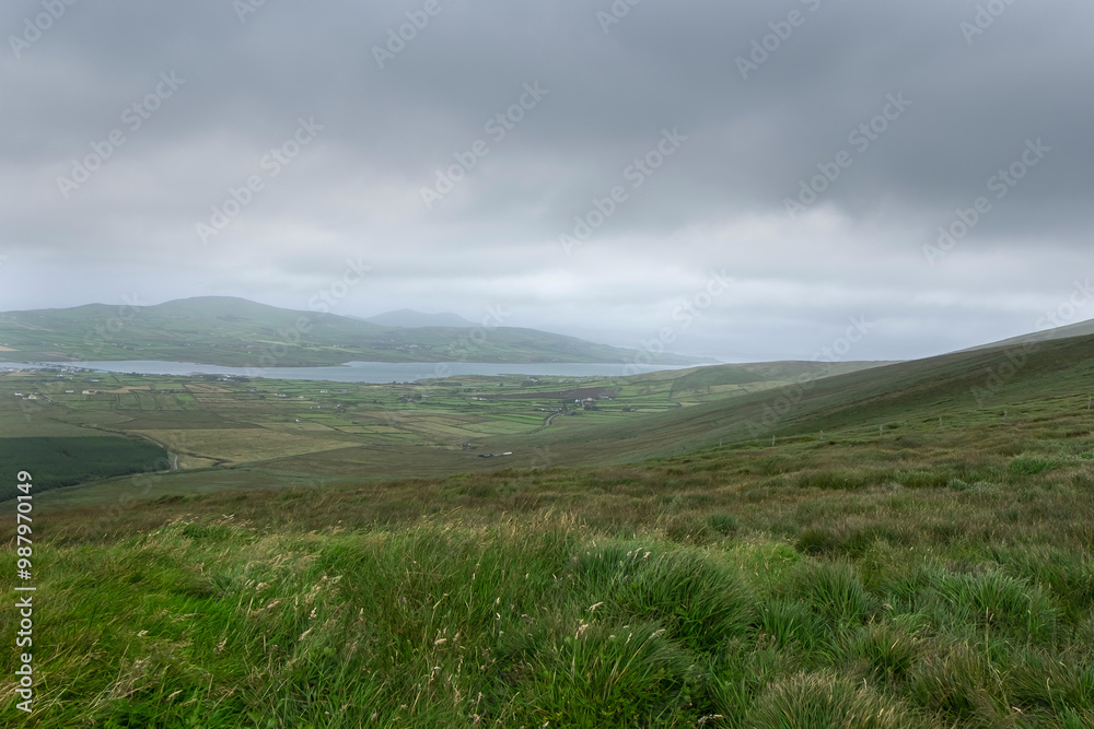 Fototapeta premium Landschaft bei St. Finian‘s Bay, irland