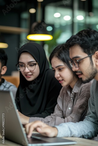 A Muslim Business Team Reviews Customer Feedback Online. They Use The Insights To Improve Their Products And Services, Generative AI