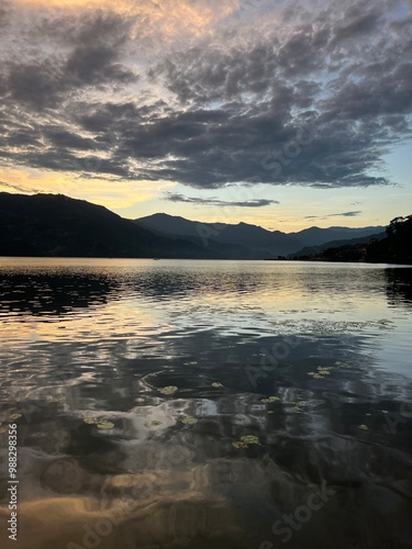 Obraz na płótnie Nepal, Pokhara, phewa lake w salonie