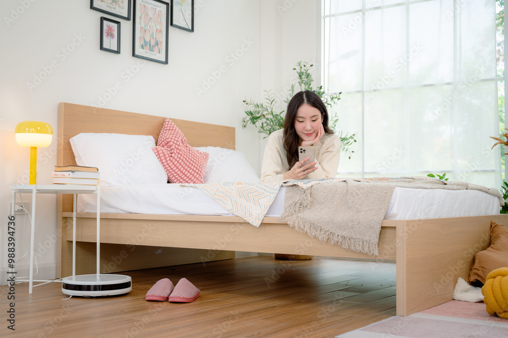 A beautiful girl is relaxing at home on her day off. She wakes up late, puts on makeup on the bed, and acts as lazily as possible. A beautiful girl is relaxing at home on her day off. She wakes up late, puts on makeup on the bed, and acts as lazily as possible.