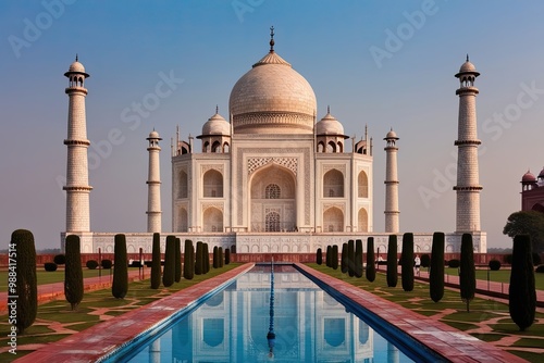 Taj Mahal: Charming Architecture and Scenic Beauty in Agra, India