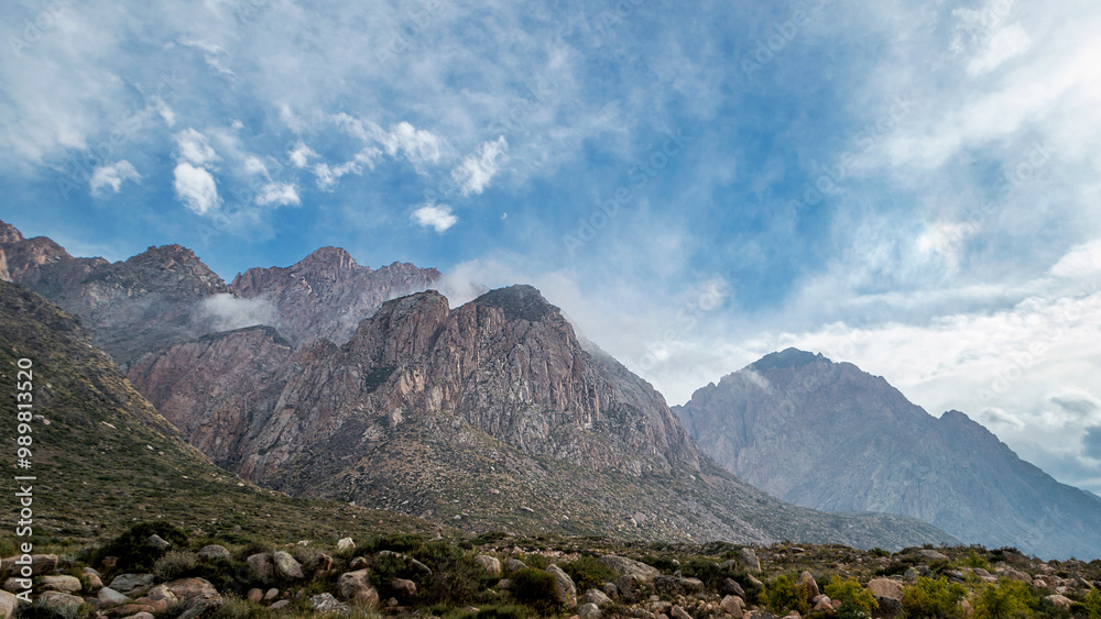 Obraz premium We see part of the beautiful Andes foothills, large mountains with great texture, surrounded by beautiful rocks at 2800 meters high, on the way to the Tunuyan Mza.Arg gendarmes.