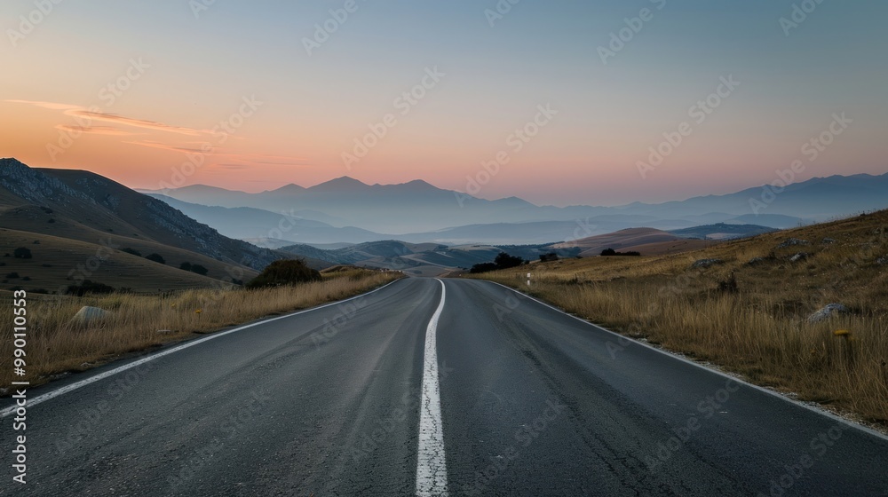 Fototapeta premium Empty Road Leading to Mountains at Dawn