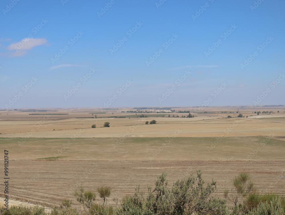 Fototapeta premium beautiful landscape plateau plain horizon grandeur field agriculture
