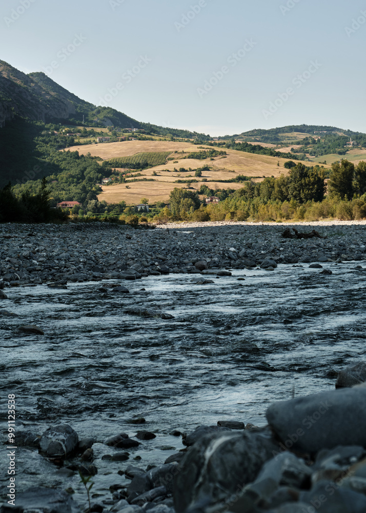 Foto scattata sulle rive del fiume Borbera a Cantalupo Ligure.