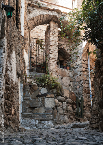 Foto scattata nel centro storico di Bussana Vecchia. photo