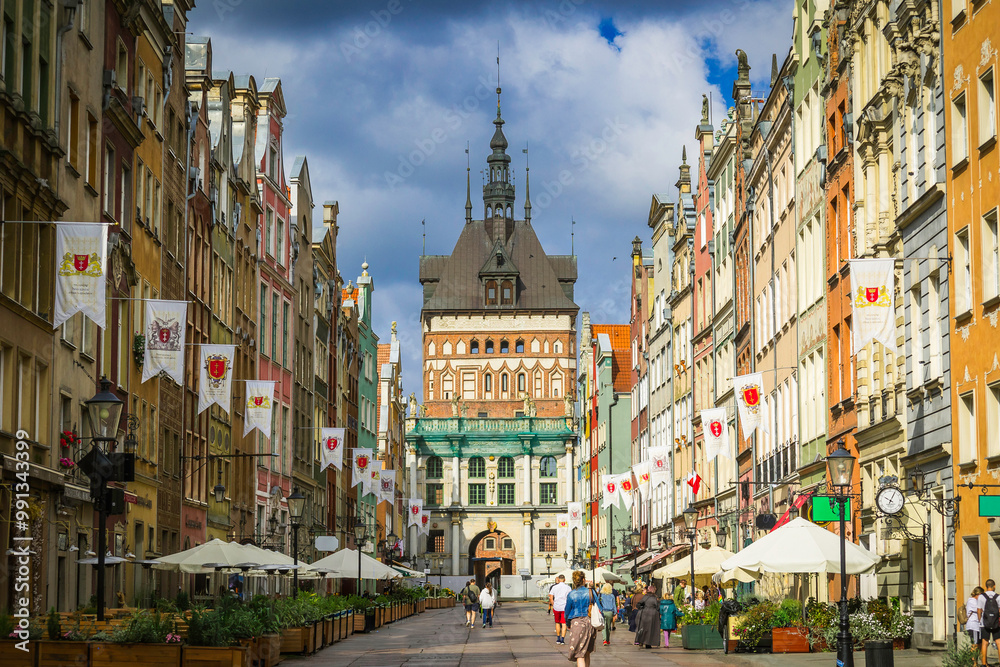 Obraz premium City of Gdansk - Old town with the beautiful buildings and streets