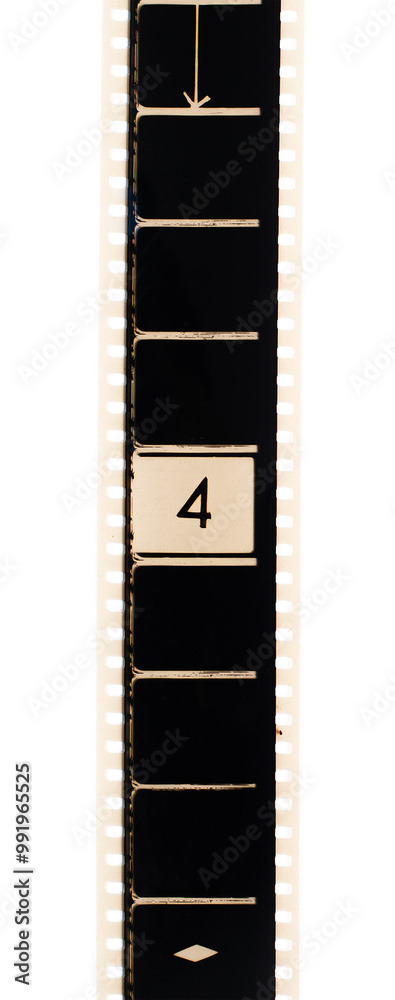 Obraz premium Vertical vintage movie reel tail with countdown number four on transparent background