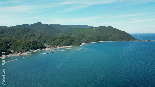 佐渡島の海沿いの風景