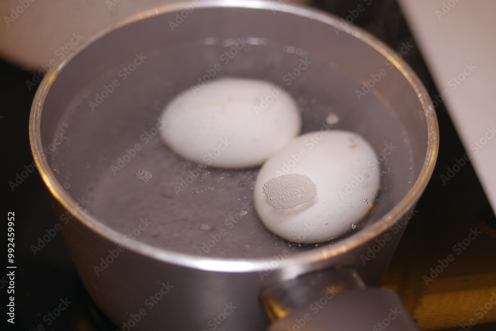 How to Boil Eggs Perfectly in a Small Pot for a Delicious and Wholesome Meal or Snack How to Boil Eggs Perfectly in a Small Pot for a Delicious and Wholesome Meal or Snack