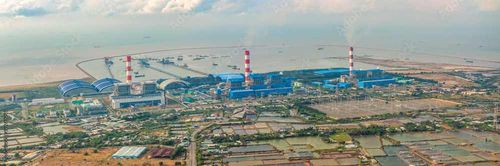 Obraz premium Production line in thermal power plant, Duyen Hai, Tra Vinh, Vietnam