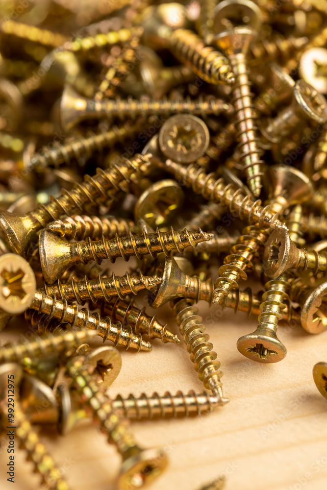 yellow metal self-tapping screws for fixing wooden boards and other wood products yellow metal self-tapping screws for fixing wooden boards and other wood products