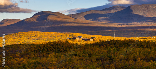 Fotografie A fraction of a season in the arctic