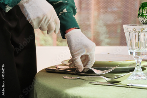 Obraz na płótnie Cutlery and accessories made of antique silver give an unforgettable chic to the table! w salonie