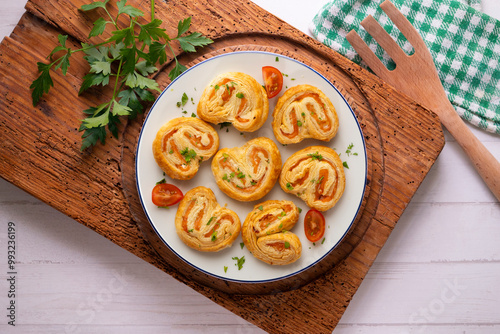 Bilde på lerret Puff pastry filled with salmon and cheese