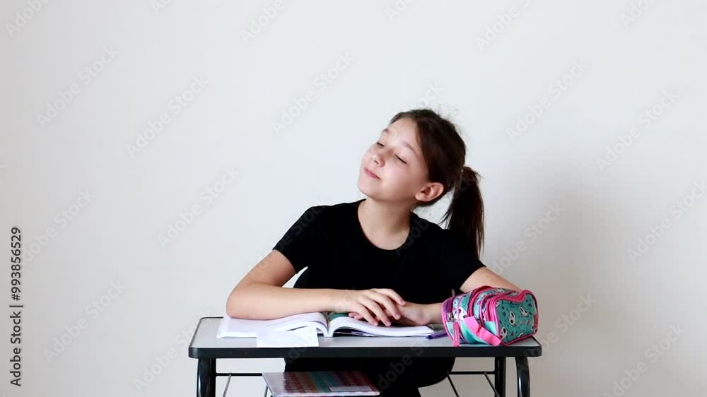 garota estudante me carteira escolar 