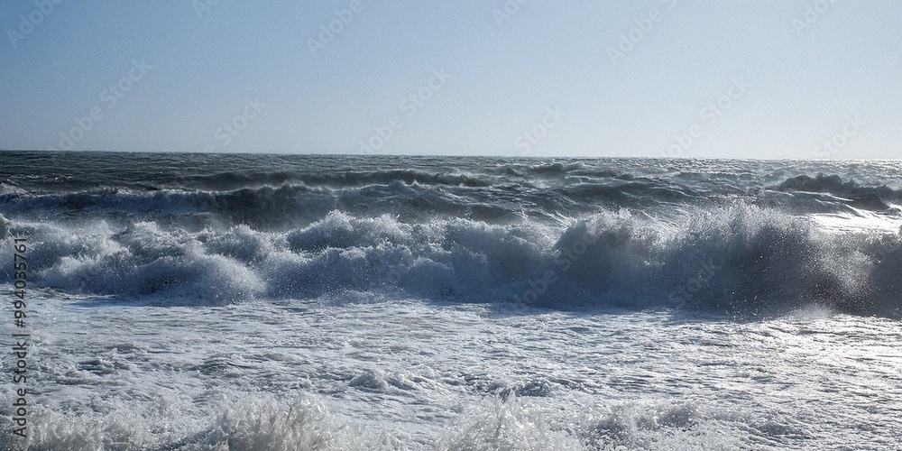 Obraz premium stormy sea, surf, beautiful sky