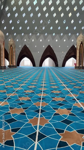 Walking in an empty Mosque with no people