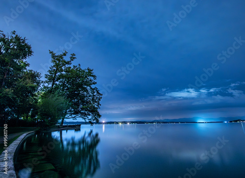 Nacht am Starnberger See bei Tutzing, Bayern, Deutschland, Europa photo