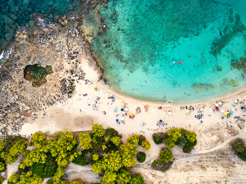 Acque cristalline e sabbia dorata: la bellezza di Baia Serrone - Marina di Pulsano, Taranto, Puglia, Italia