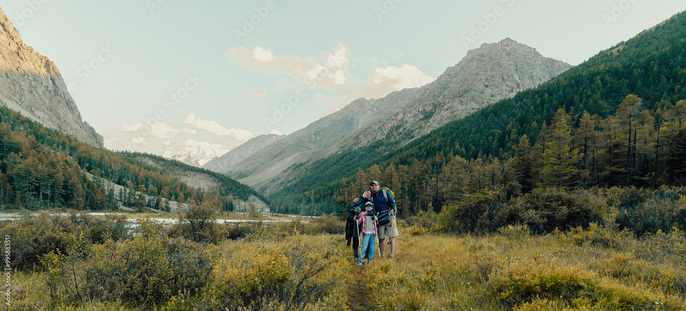 family hikiers in the mountains family hikiers in the mountains