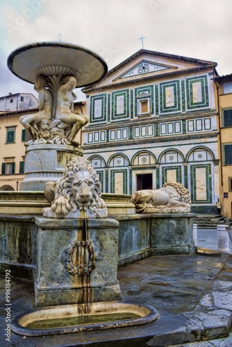 Obraz na płótnie empoli, italien - kirche sant andrea und fontana del pampaloni w salonie