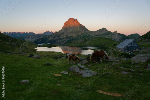 Pic du Midi d'Ossau - Lac Gentau - Refuge d'Ayous