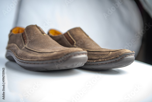 Men's shoes made of genuine leather.