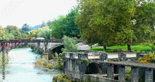 Discovery of the village of Mauléon-Licharre crossed by its river