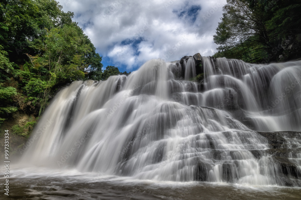 Fototapeta premium 台風一過 水量が増した栃木のナイアガラ 