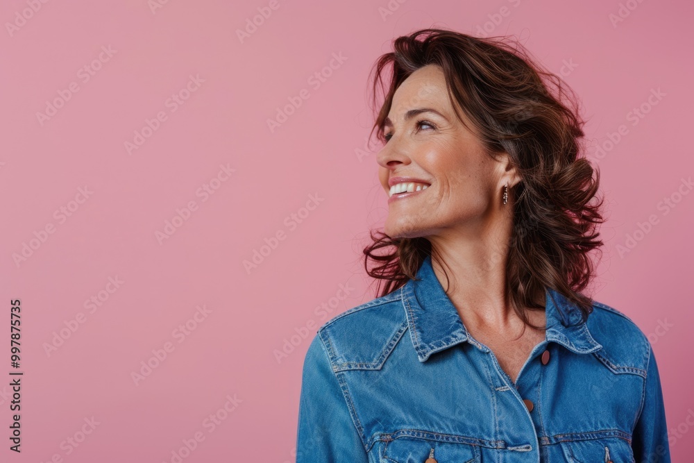 Fototapeta premium portrait of a smiling woman